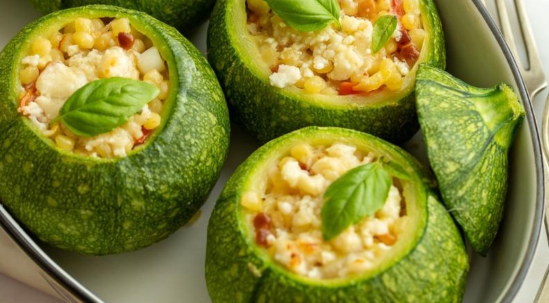 Zucchine ripiene di fregola, pomodorini e Riserva del Fondatore Special Edition